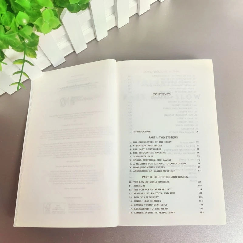 Daniel Kahneman Thinking,fast and Slow Reading English Books for Adult A Lifetimes Worth of Wisdom Economic Management Book