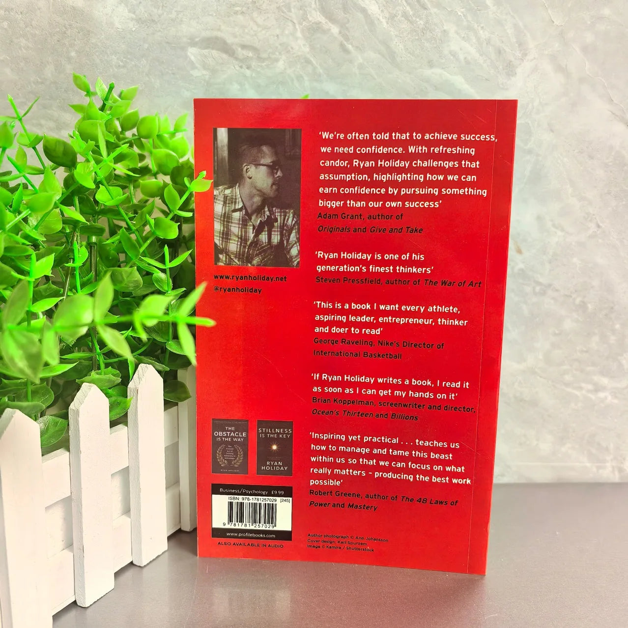 New Absolute Self-control: Hardcore Self-management Manual English Version Ego Is The Enemy Ryan Holida English Books Psychology