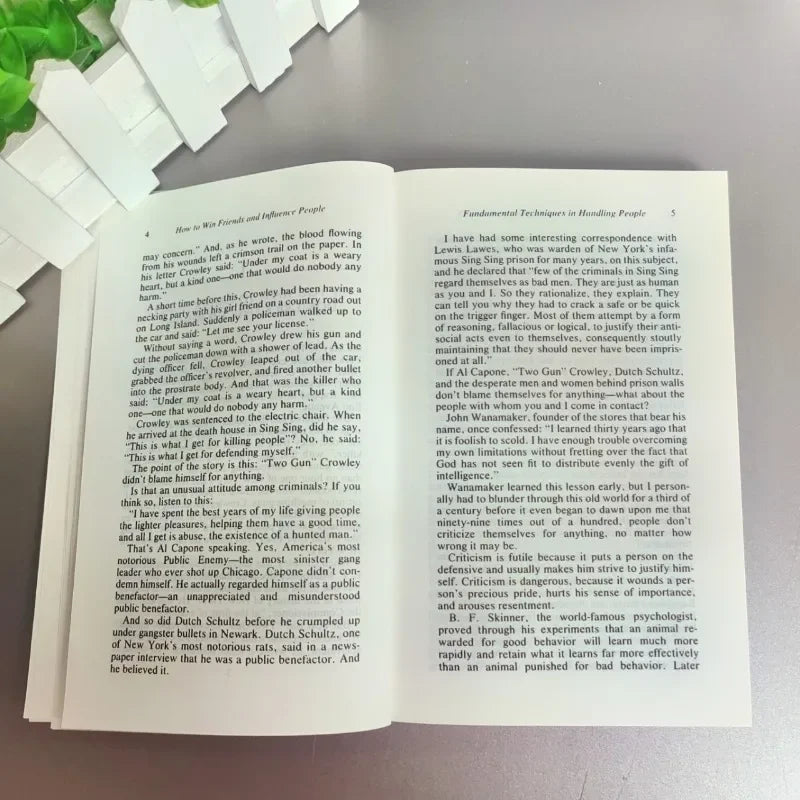 How to Win Friends and Influence People by Dale Carnegie - Self Help Improve Social Skills Leadership Communication English Book