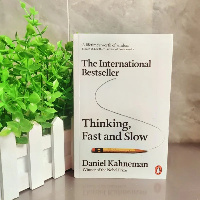Daniel Kahneman Thinking,fast and Slow Reading English Books for Adult A Lifetimes Worth of Wisdom Economic Management Book